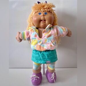Vintage 2004 Play Along Cabbage Patch in CPK outfit “Britney Jeanne”.